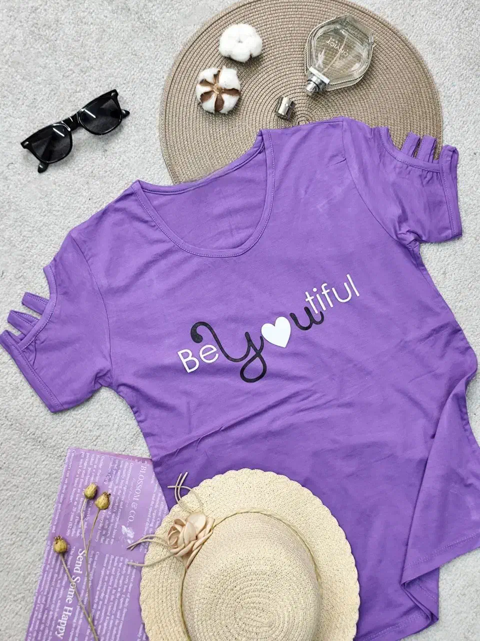 استخدام الگو ساز خانم مسلط به دوخت در تولیدی لباس|استخدام هنری و رسانه|مشهد, کارمندان دوم|دیوار