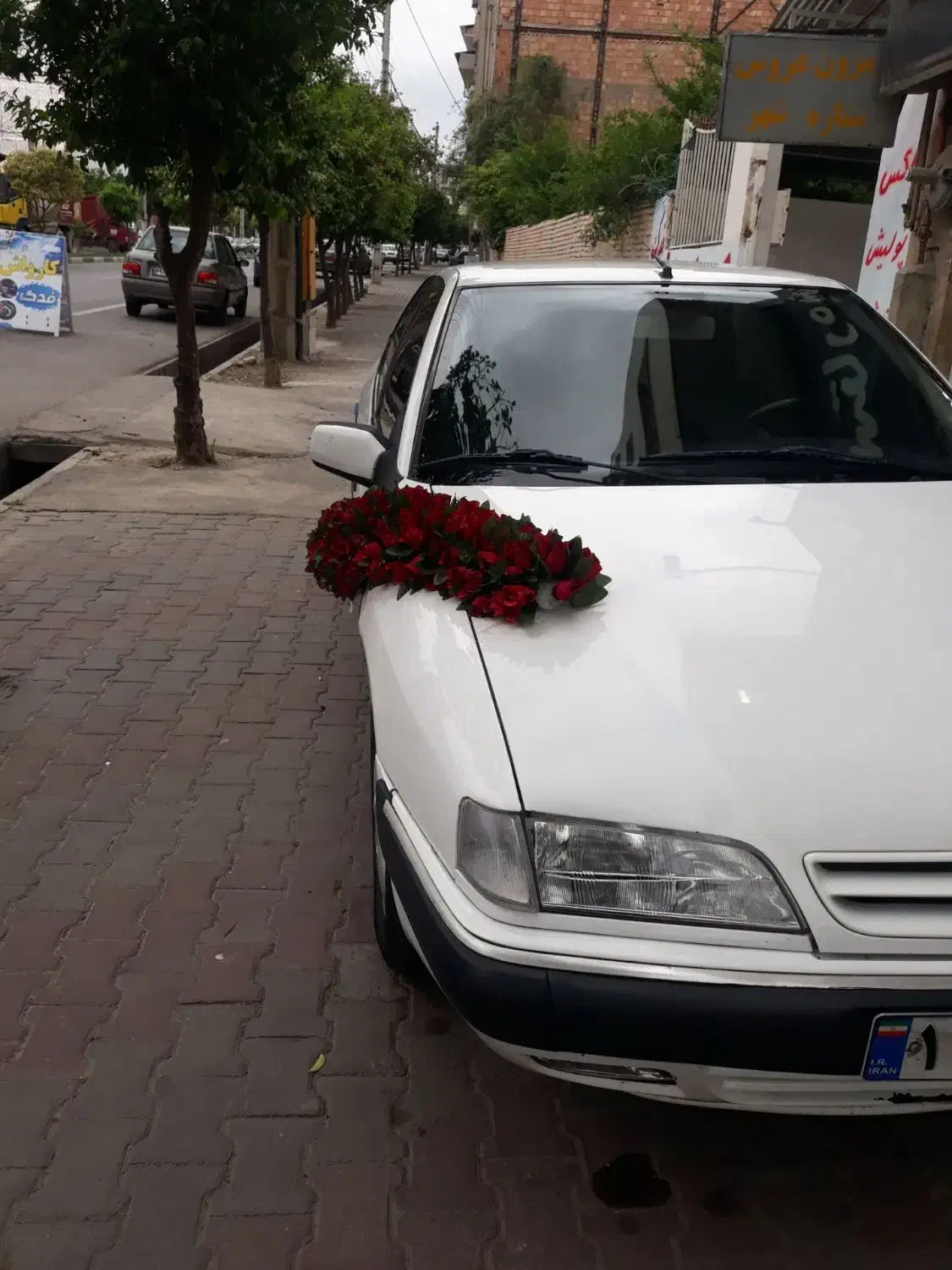 تزئینات ماشین عروس و جایگاه عروس و داماد|خدمات پذیرایی، مراسم|گرگان, |دیوار