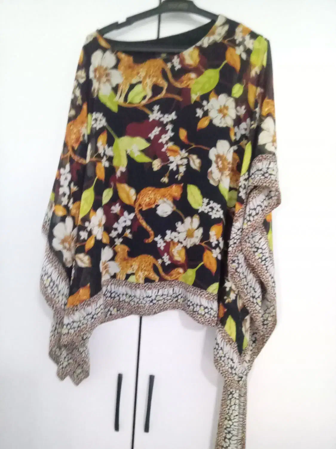 لباس نو وشیک .سایز مدیوم ولارج دارم|لباس|کوهسار (البرز), |دیوار