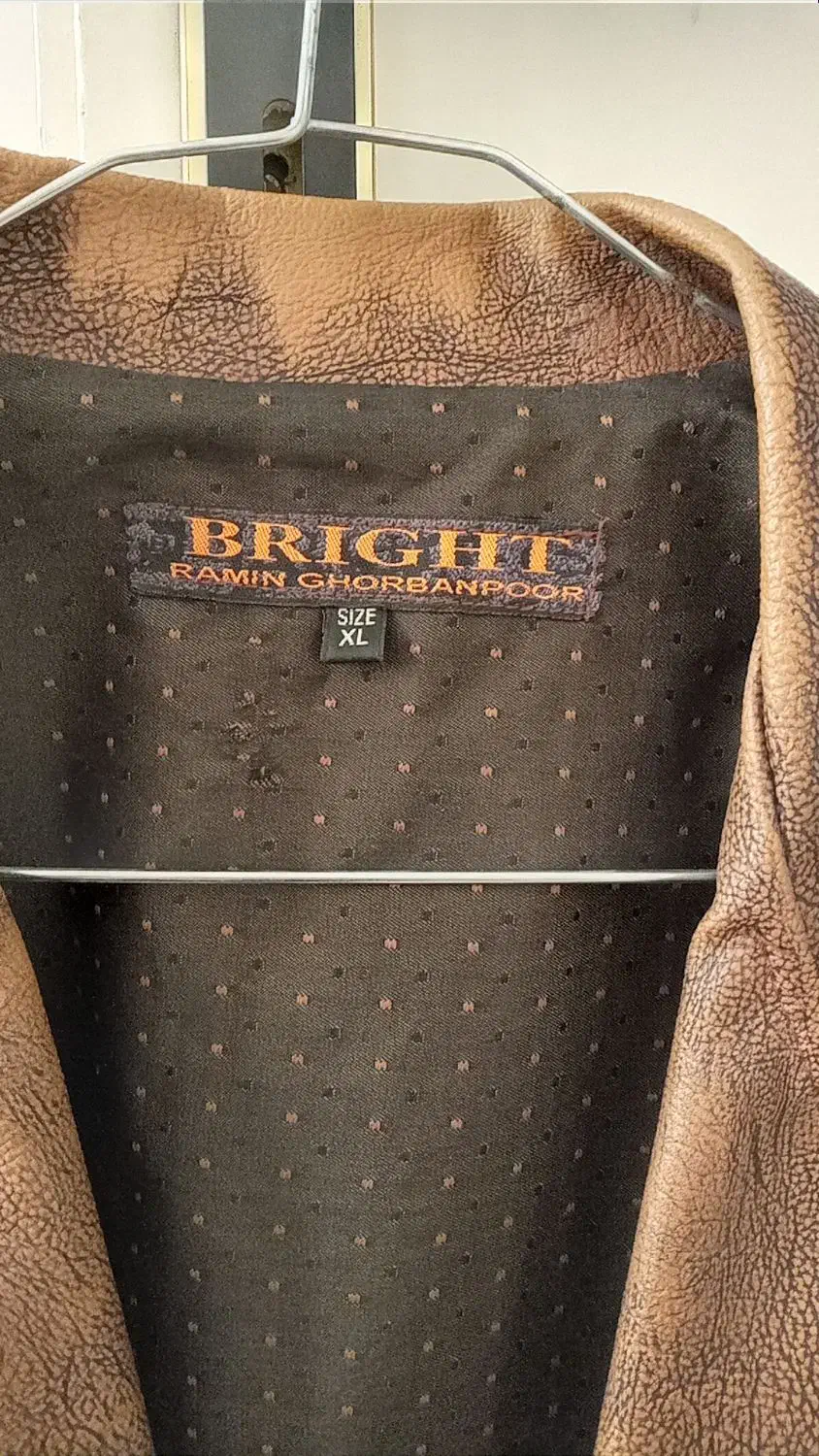 کاپشن چرم|لباس|پردیس, فاز ۲|دیوار