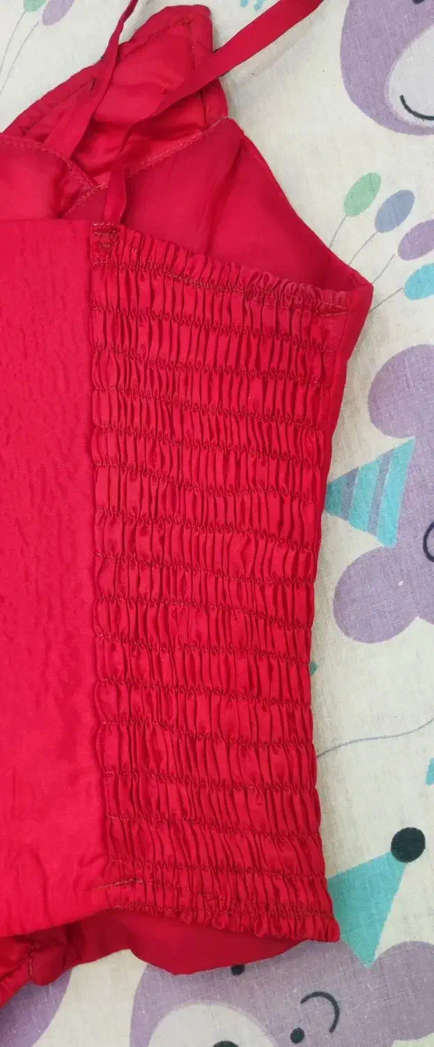 لباس قرمز بسیار شیک|لباس|رشت, معلم|دیوار