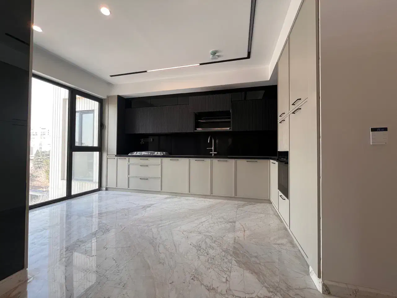 دروس ۲۳۵متر غرق نور فول مشاعات تک واحدی/۲پارکینگ|اجارهٔ آپارتمان|تهران, دروس|دیوار