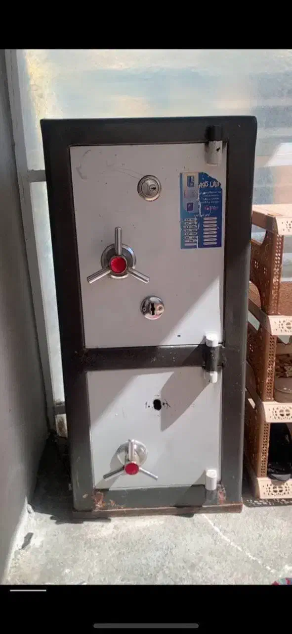 گاوصندوق دوطبقه|ابزارآلات|پیرانشهر, |دیوار