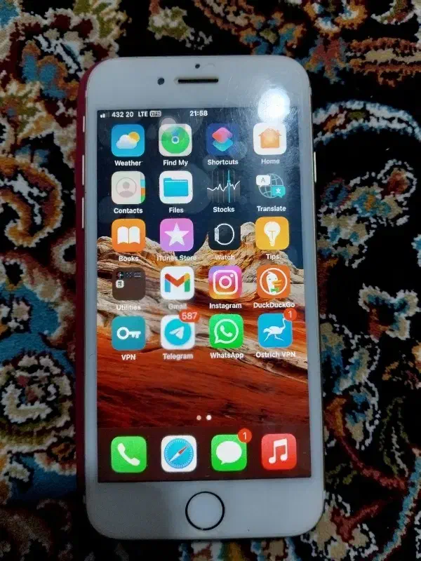 ایفون سون ۱۲۸ تمیز باطری ۱۰۰ ،پول لازم فروش فوری|موبایل|اراک, |دیوار