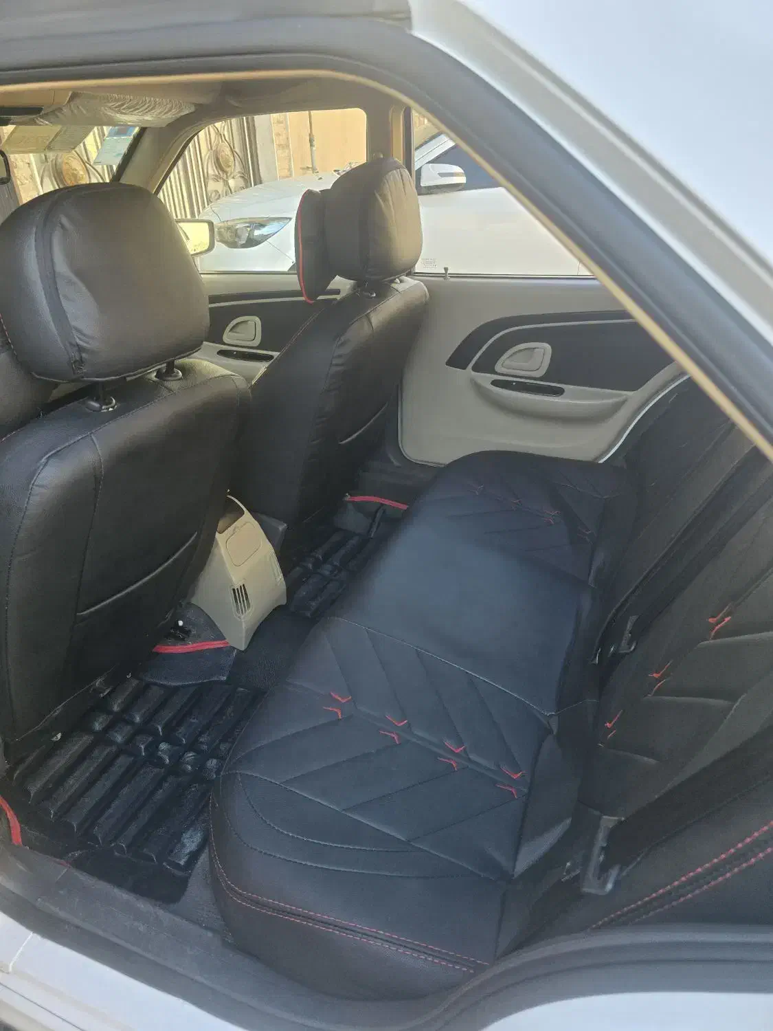 پارس ‌‌ای ال ایکس. مدل ۴۰۲. درحد خشک  بدون نقطه|خودرو سواری و وانت|مهران (ایلام), |دیوار