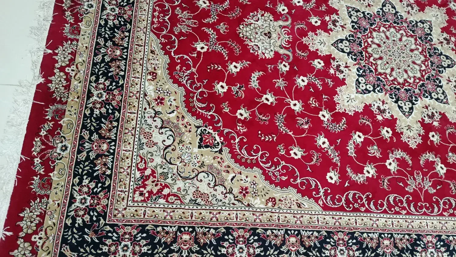 فرش درحد نو|فرش|اقبالیه, |دیوار