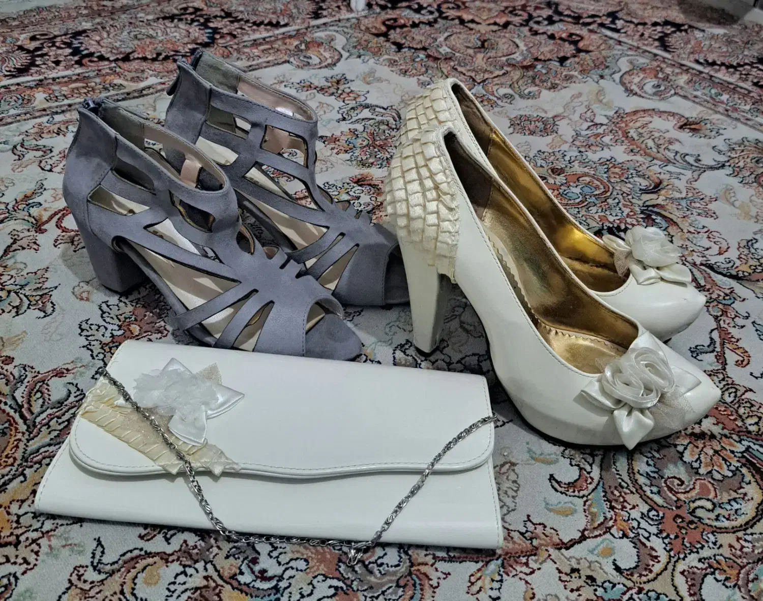 کفش|کیف، کفش، کمربند|گلپایگان, |دیوار