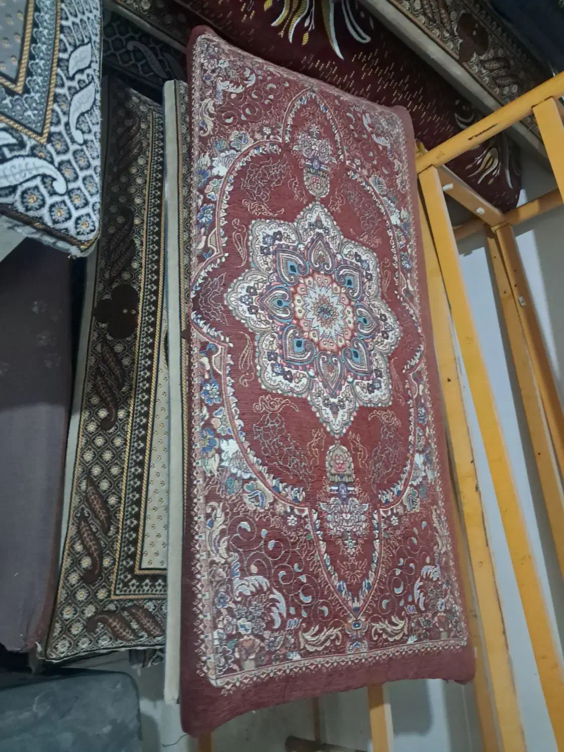 پشتی قیمت مناسب|پشتی|بجنورد, |دیوار