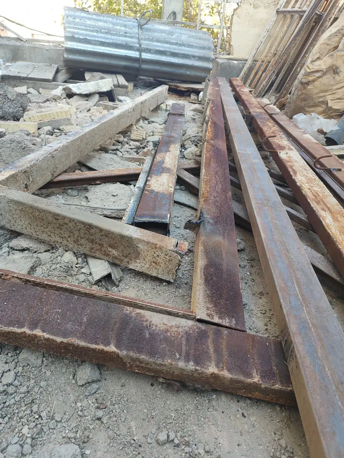 قوطی.آهن|مصالح و تجهیزات ساختمان|شیراز, شاهجیان|دیوار