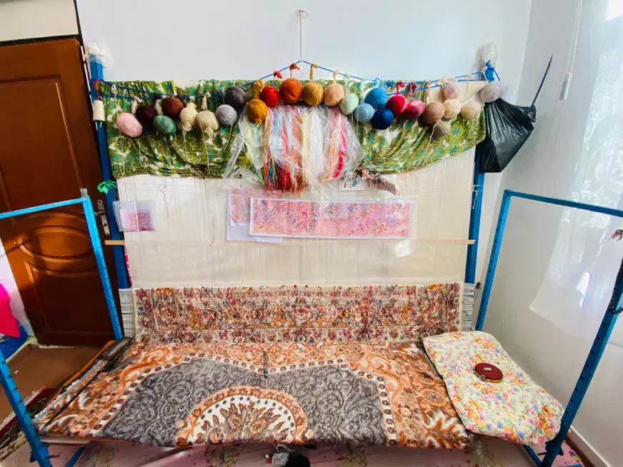 فرش پرده خطیبی نیمه کاره|فرش|ورزقان, |دیوار