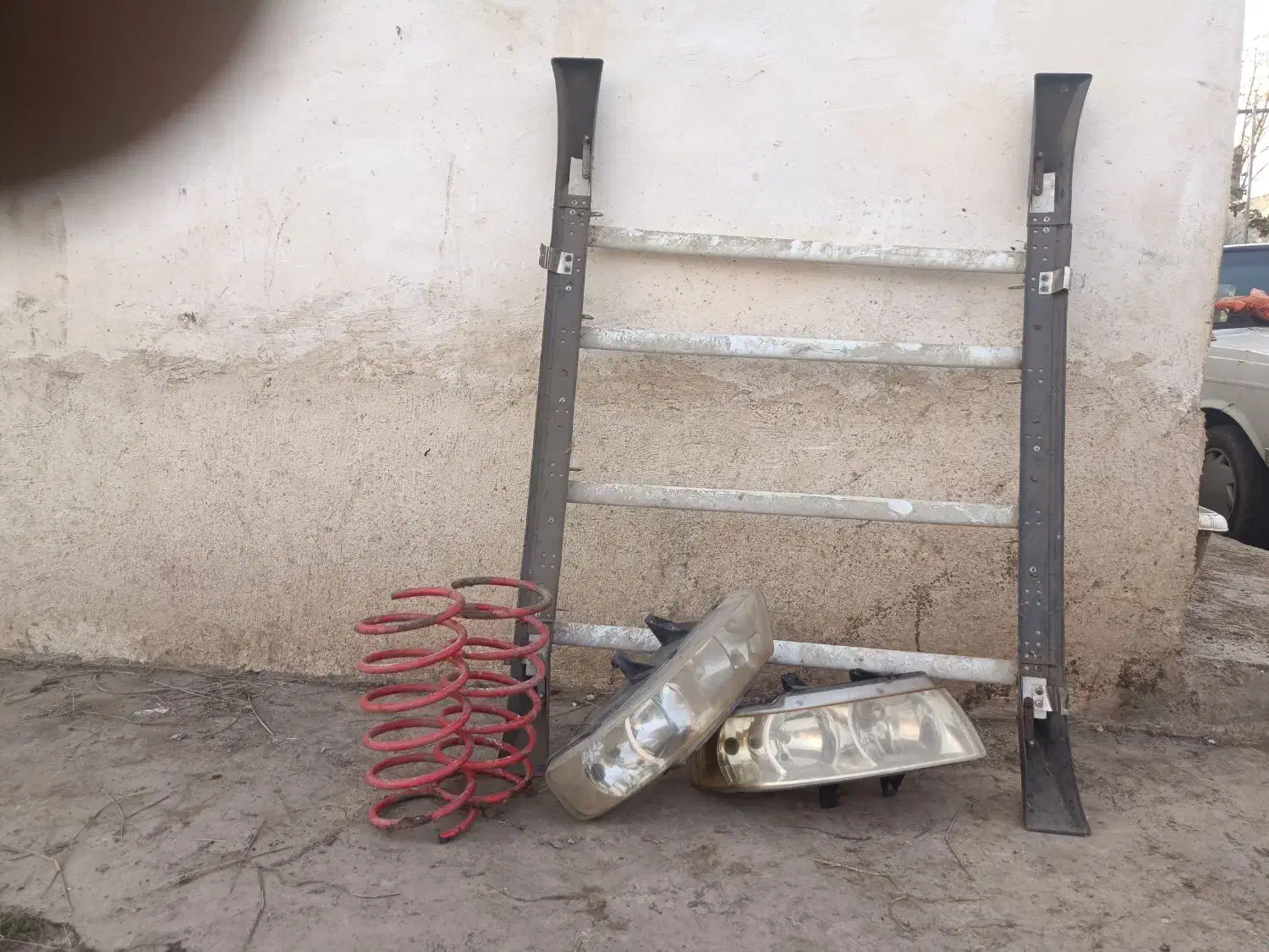 چراغ جلو .باربند و فنر کمک جلو اسپرت سمند پژو|قطعات یدکی و لوازم جانبی|طاهرگوراب, |دیوار