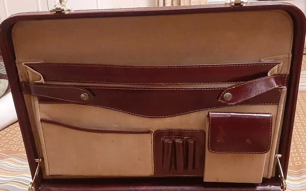 کیف سامسونت چرم|کیف، کفش، کمربند|تهران, اختیاریه|دیوار