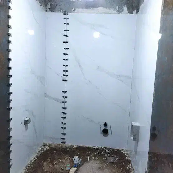 نصب کاشی سرامیک پرسلان اسلب با چسپ|خدمات پیشه و مهارت|کنارک, |دیوار