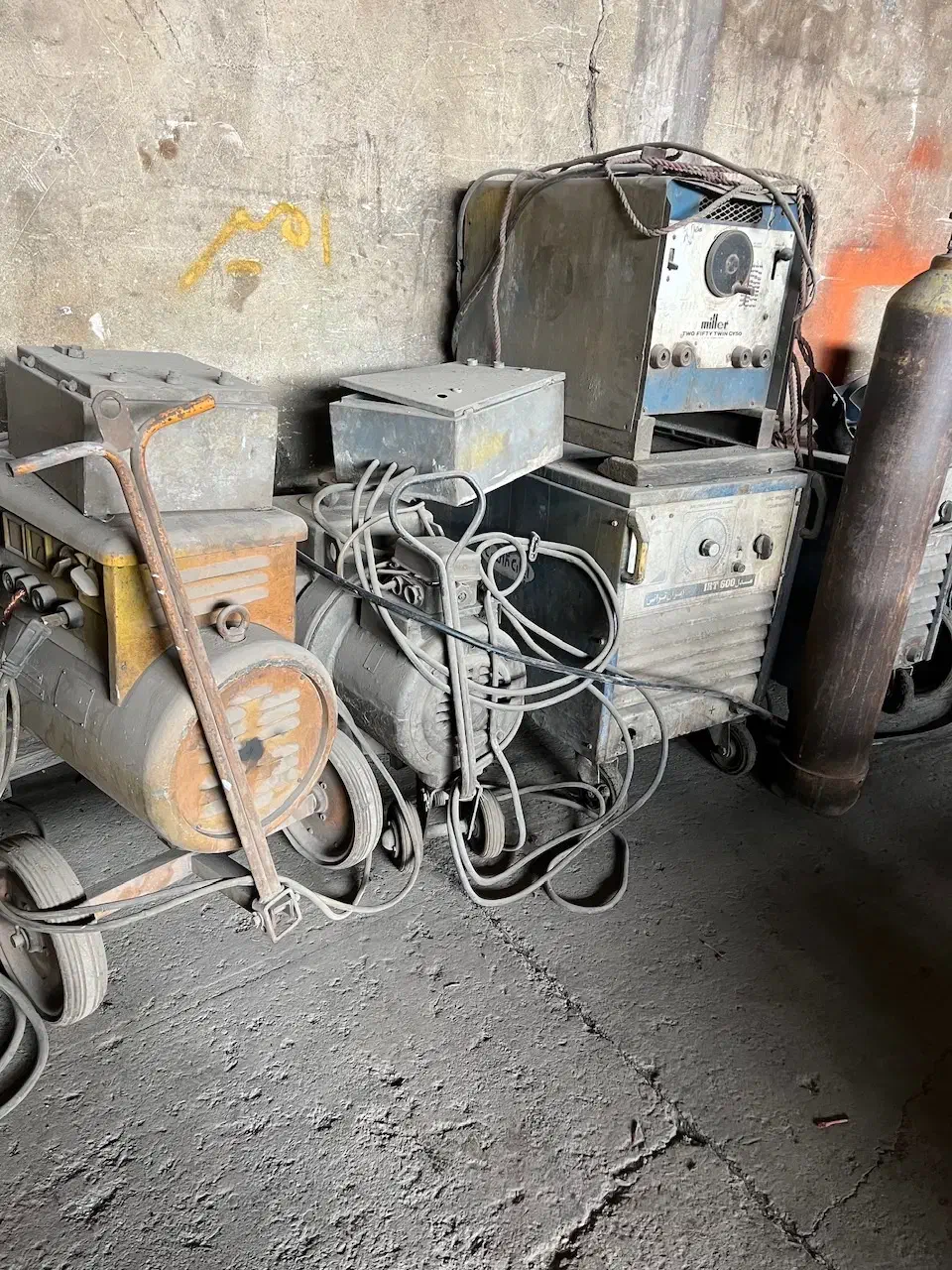 دستگاه جوش و ریکتیفایر سالم|ماشینآلات صنعتی|ری, دولتآباد|دیوار