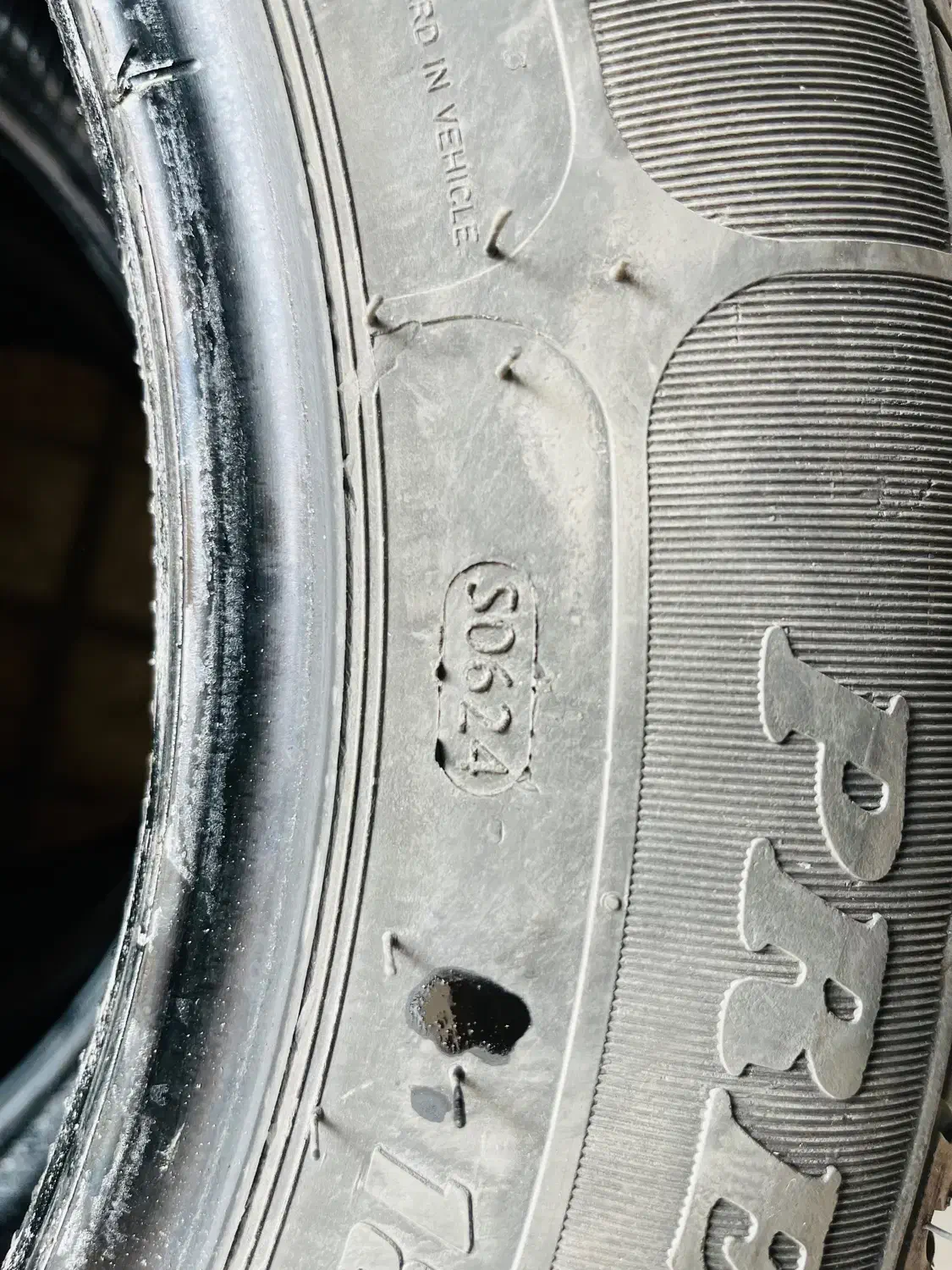 لاستیک ۱۸۵/۶۵/۱۵ و لوازم 206|قطعات یدکی و لوازم جانبی|شیراز, دلجو|دیوار