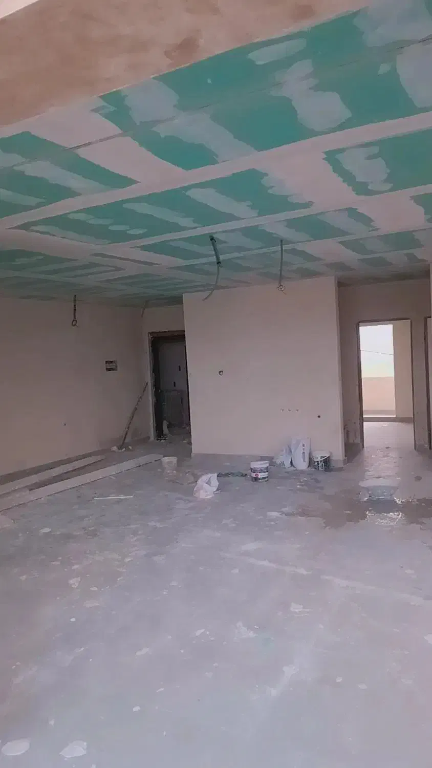 نقاش ساختمان بتونه کار و سنباده برقی بلد باشه|استخدام معماری، عمران و ساختمانی|نوشهر, |دیوار