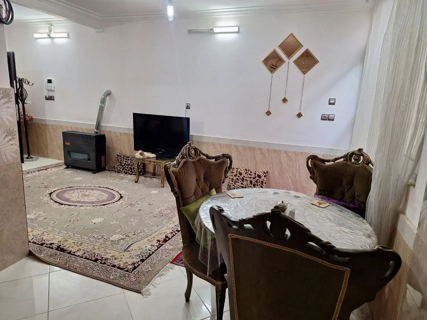 سوئیت آپارتمان یکخواب همکف|اجارهٔ کوتاهمدت آپارتمان و سوئیت|مشهد, کارگران|دیوار