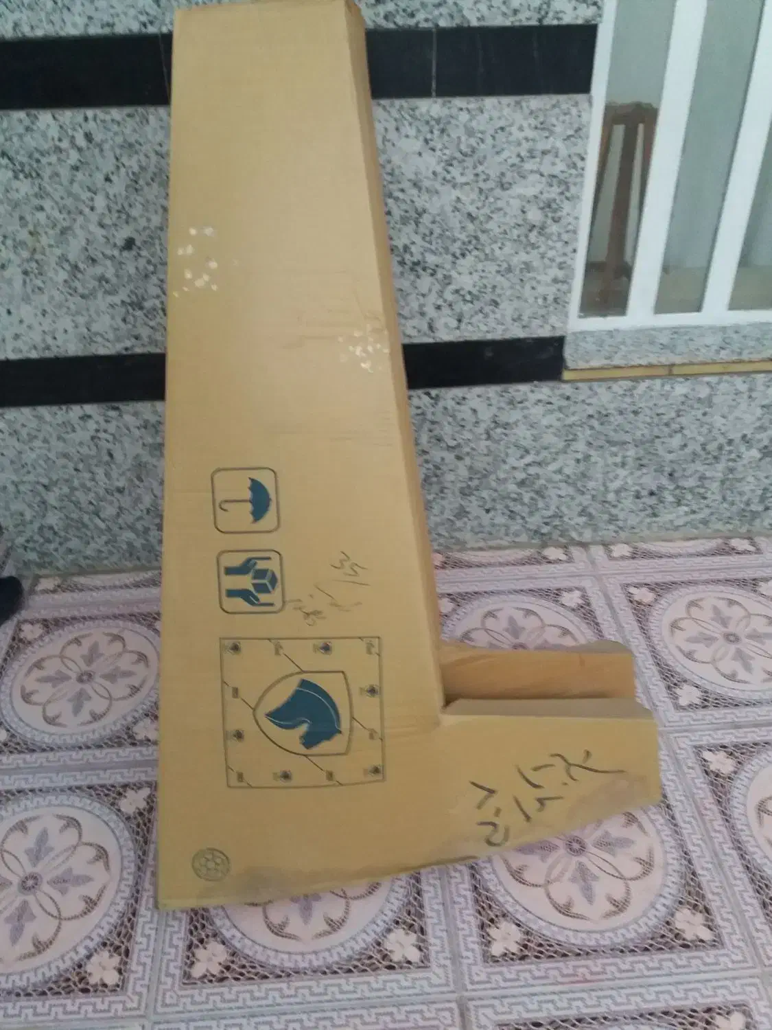 فروش درب صندوق و گلگیر جلو ۴۰۵ گلگیر جلو پارس|قطعات یدکی و لوازم جانبی|شیراز, فرگاز|دیوار
