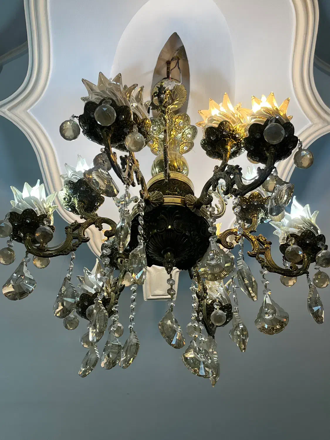 لوستر برنز اصل بسیار سنگین درحدنونو|لوستر و چراغ آویز|تهران, مسعودیه|دیوار