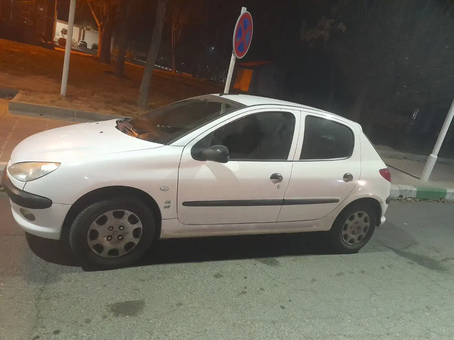 ۲۰۶|خودرو سواری و وانت|هشتگرد, هشتگرد قدیم|دیوار