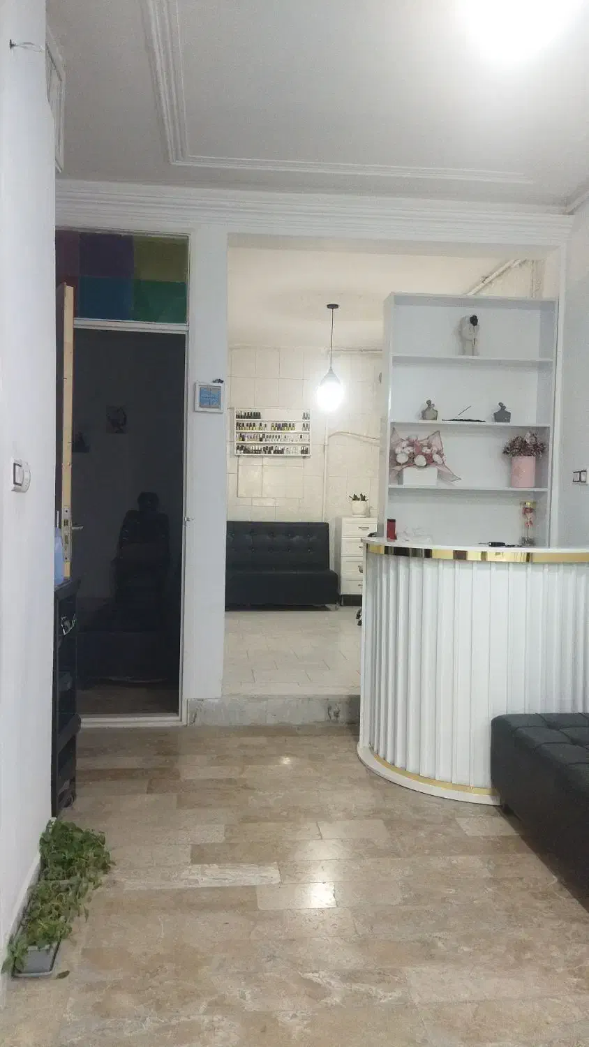 کلیه وسایل سالن زیبایی با قیمت مناسب فروش فوری|آرایشگاه و سالنهای زیبایی|خمین, |دیوار