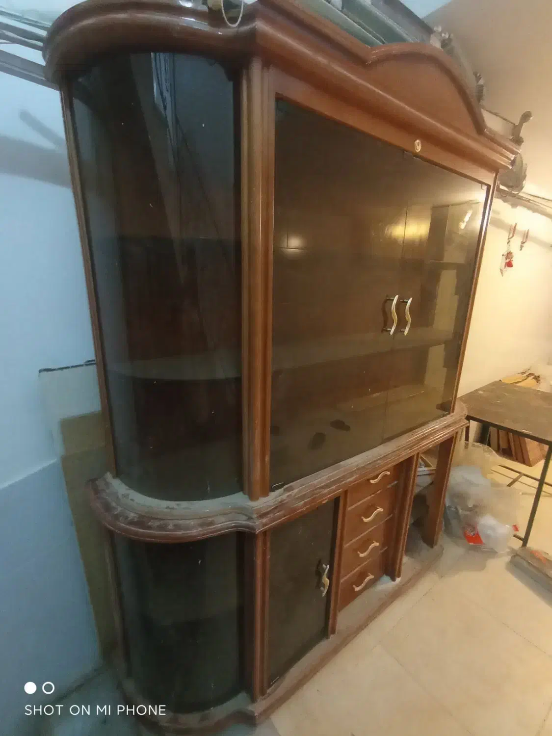 ویترین|بوفه، ویترین، کنسول|بروجن, |دیوار