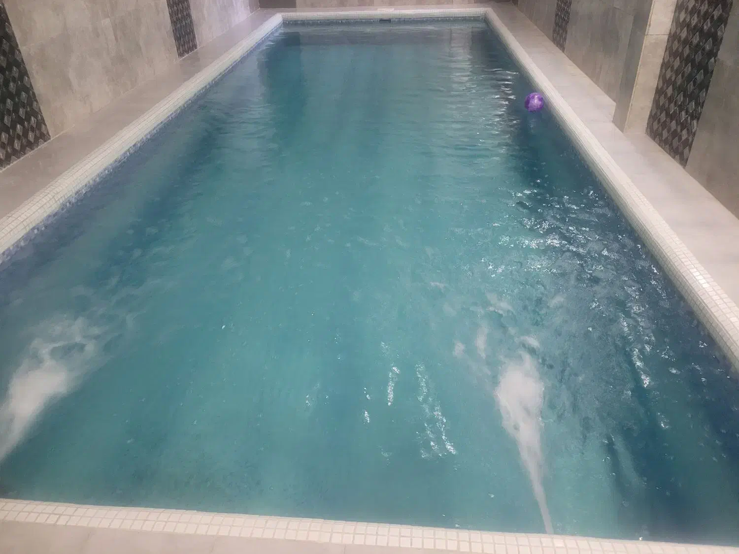 اجاره ویلااستخردارروزانه|اجارهٔ کوتاه‌مدت ویلا و باغ|دماوند, دماوند|دیوار