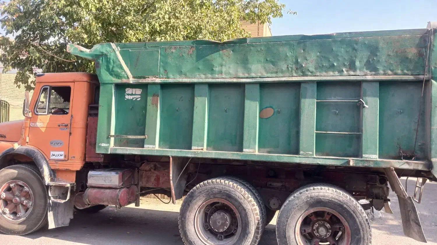 دهچرخ کمپرسی|خودرو سنگین|بروجن, |دیوار