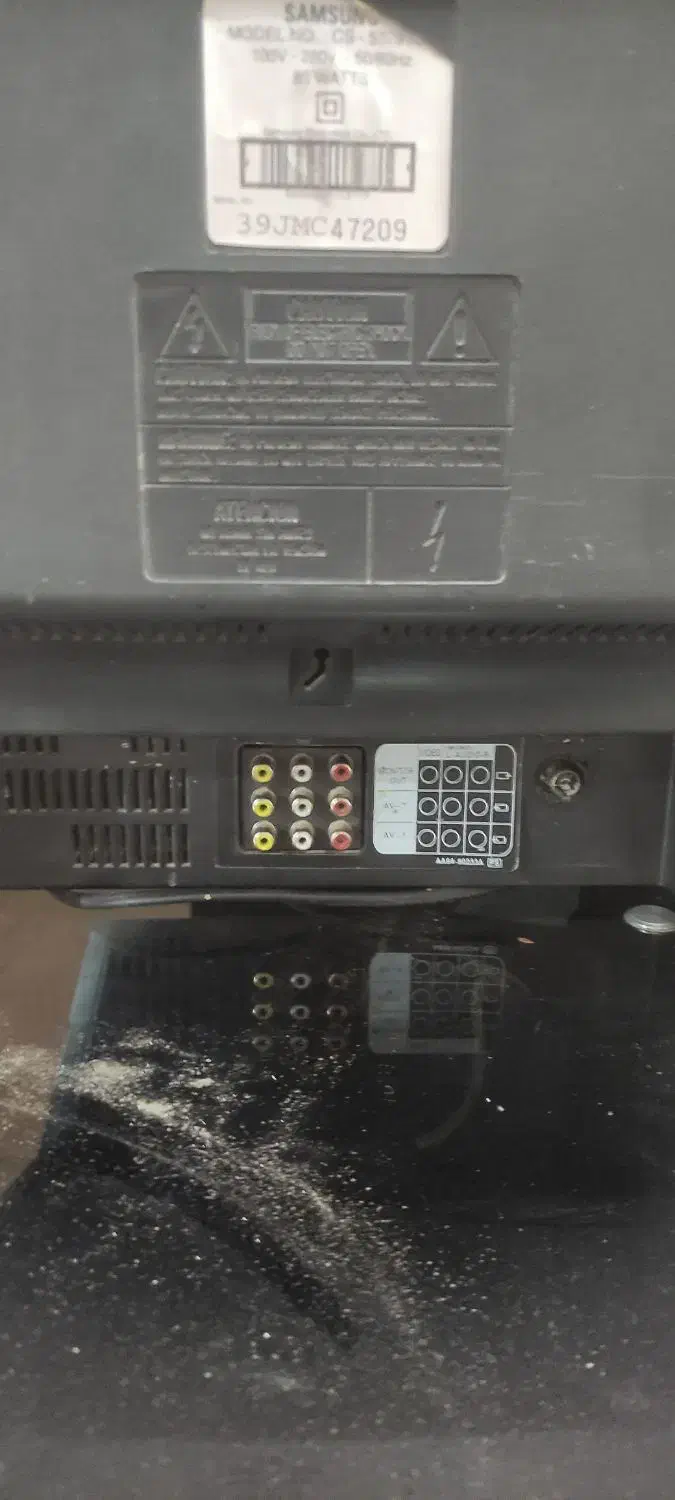 تلویزیون سامسونگ ۲۱ اینچ تعمیری|تلویزیون و پروژکتور|گلبهار, شهر جدید گلبهار|دیوار