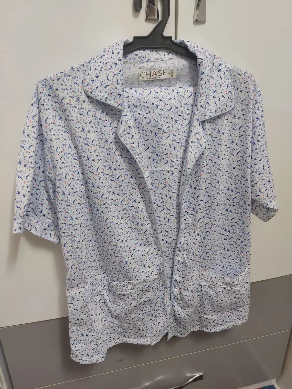 لباس تو خونه|لباس|نیشابور, فردوس شمالی|دیوار