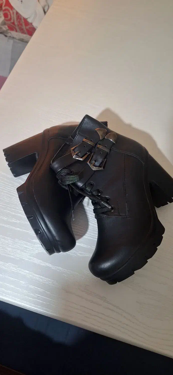 بوت زنانه نـو سایز ۳۷ ، ۳۸|کیف، کفش، کمربند|کرج, شهرک فهمیده|دیوار