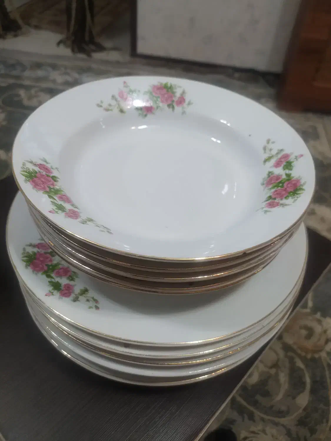 ظروف گل قرمزی|ظروف سرو و پذیرایی|فولادشهر, C1|دیوار