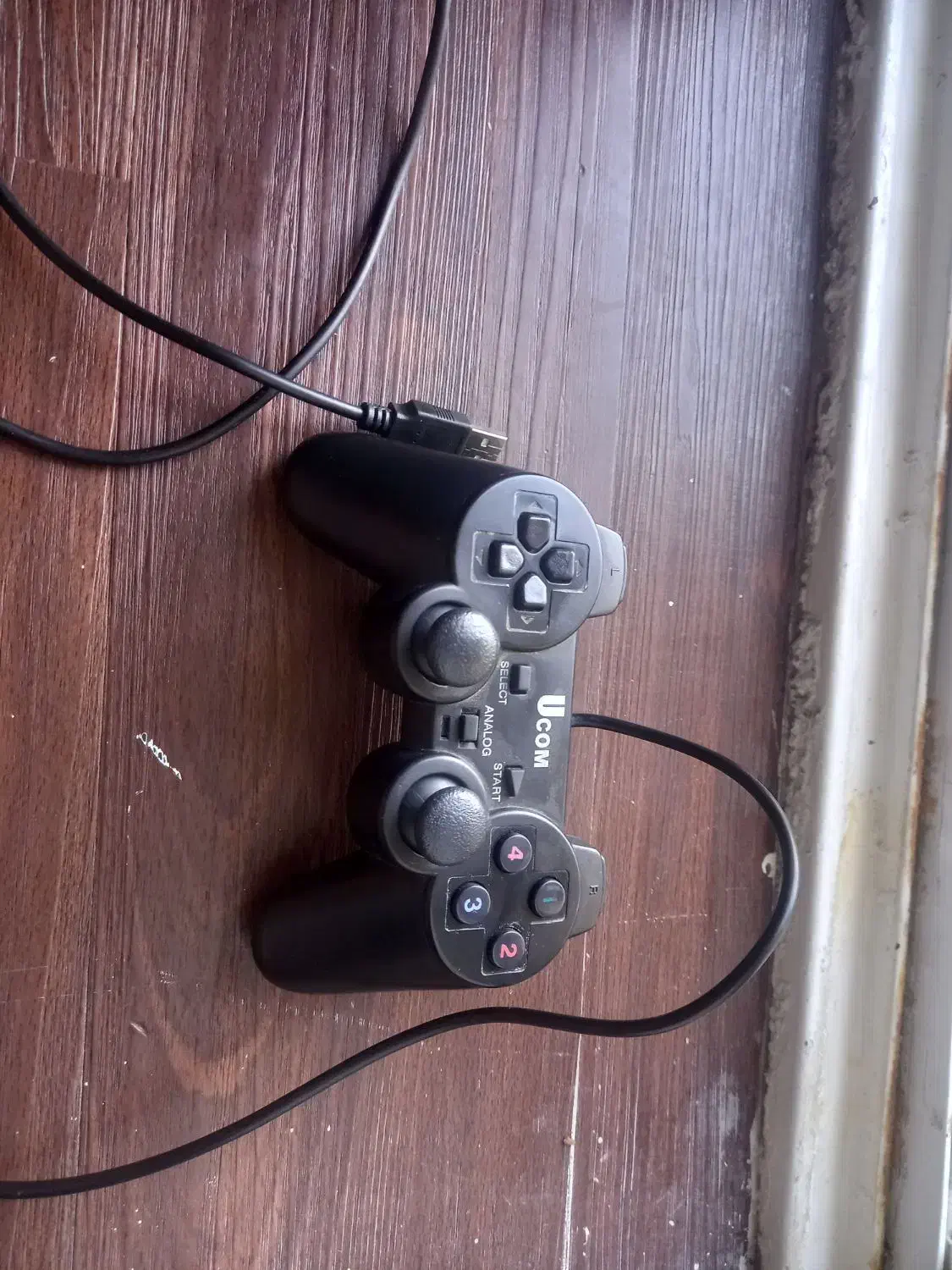 دسته ی بازی با سیم|کنسول، بازی ویدئویی و آنلاین|کرمان, |دیوار