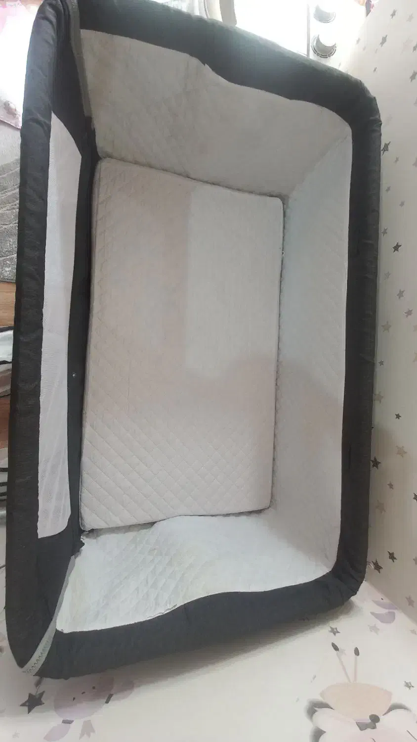 تخت کودک دلیجان|اسباب و اثاث بچه|باسمنج, |دیوار