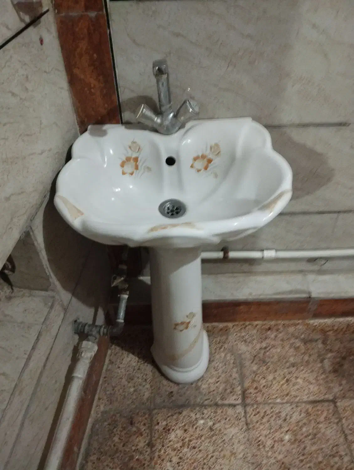 لوله کشی آب و فاضلاب برقکشی و جوشکاری سیار|خدمات پیشه و مهارت|اندیمشک, |دیوار