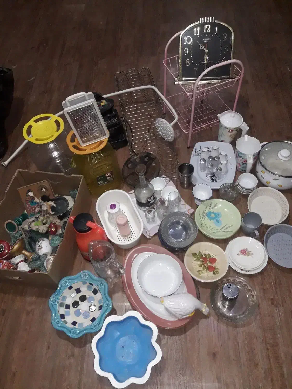 تعدادی وسیله و ظروف ولوازم پختوپز|ظروف پخت‌وپز|فولادشهر, B6|دیوار