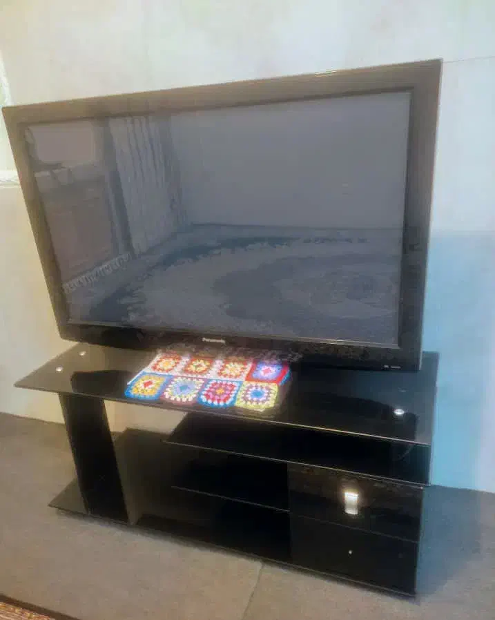 تلویزیون 42 اینچ پاناسونیک|تلویزیون و پروژکتور|بروجن, |دیوار