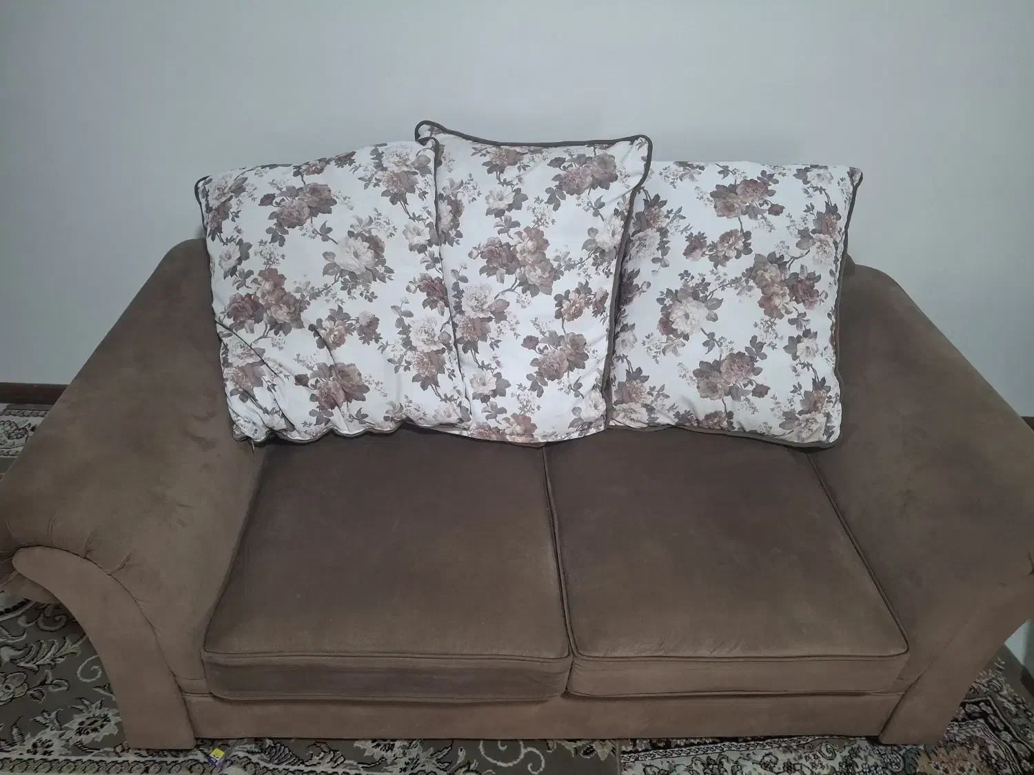 دو عدد مبل دو نفره|مبلمان خانگی و میز عسلی|تهران, وحیدیه|دیوار