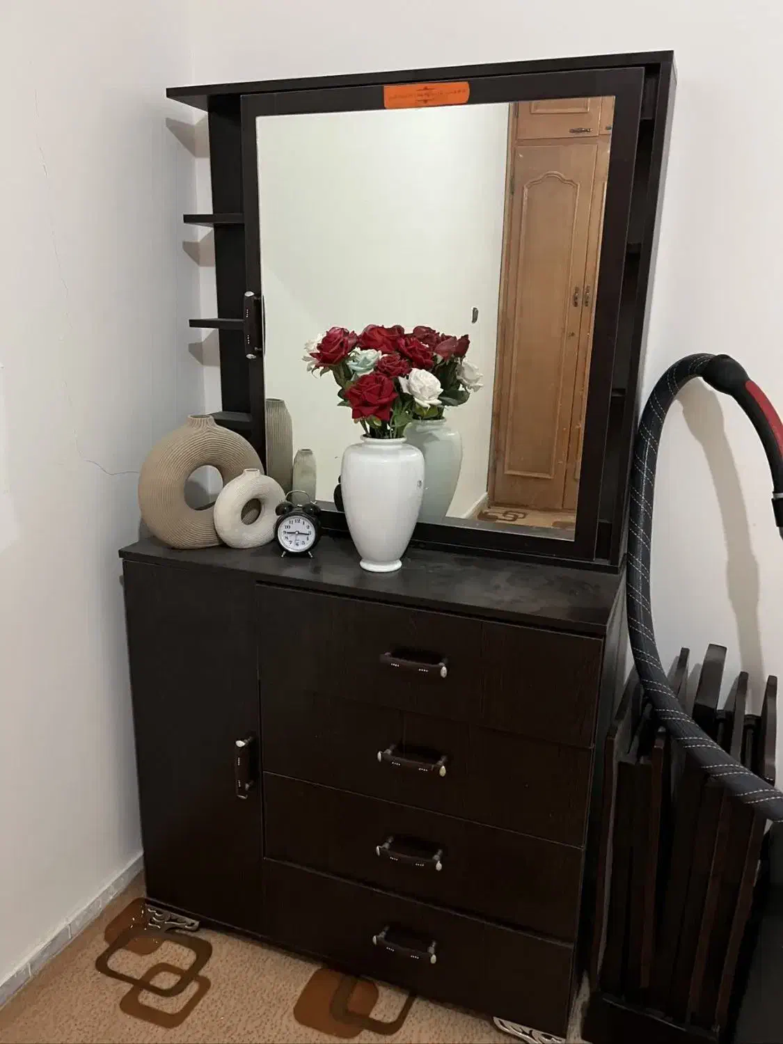 کمد و دراور|جاکفشی، کمد، دراور|بروجرد, |دیوار