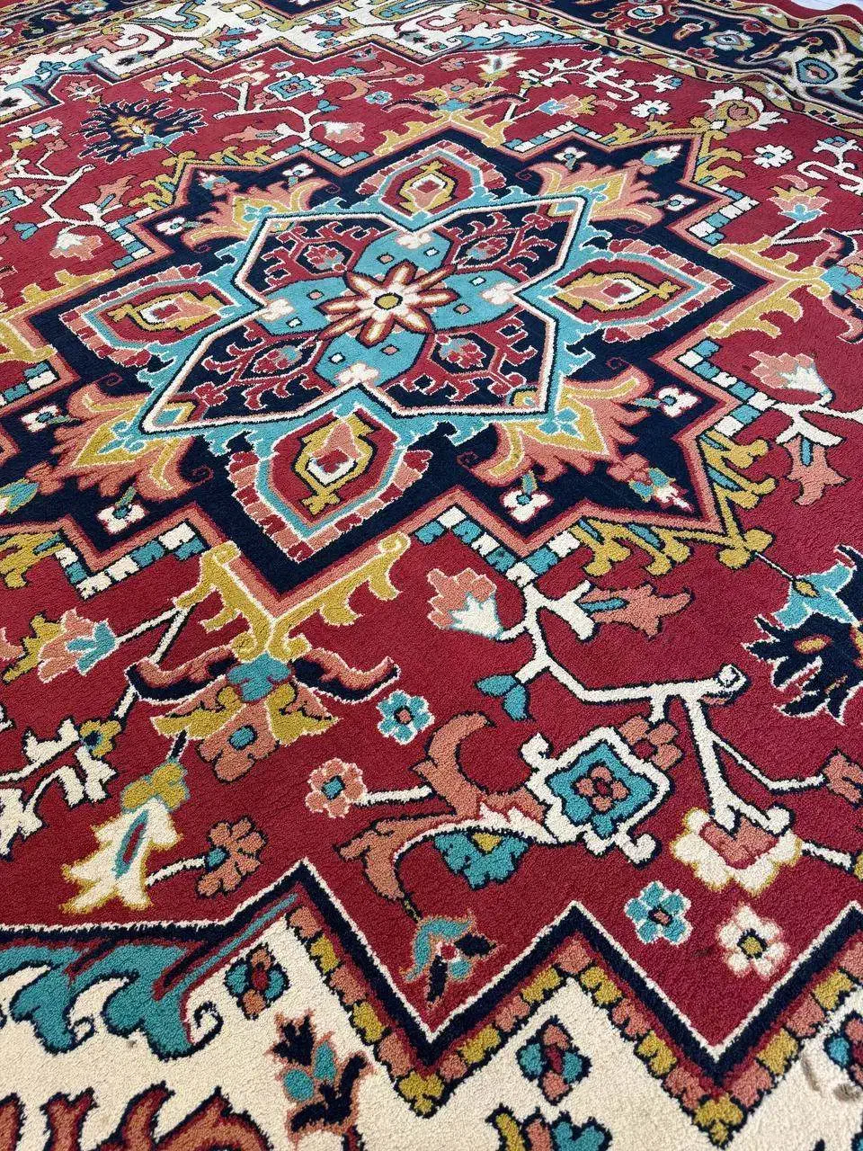 فرش۳در۳(۹)متری ماشینی کارکرده|فرش|تبریز, |دیوار