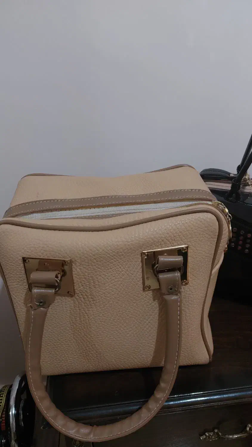 کیف مجلسی|کیف، کفش، کمربند|زنجان, |دیوار