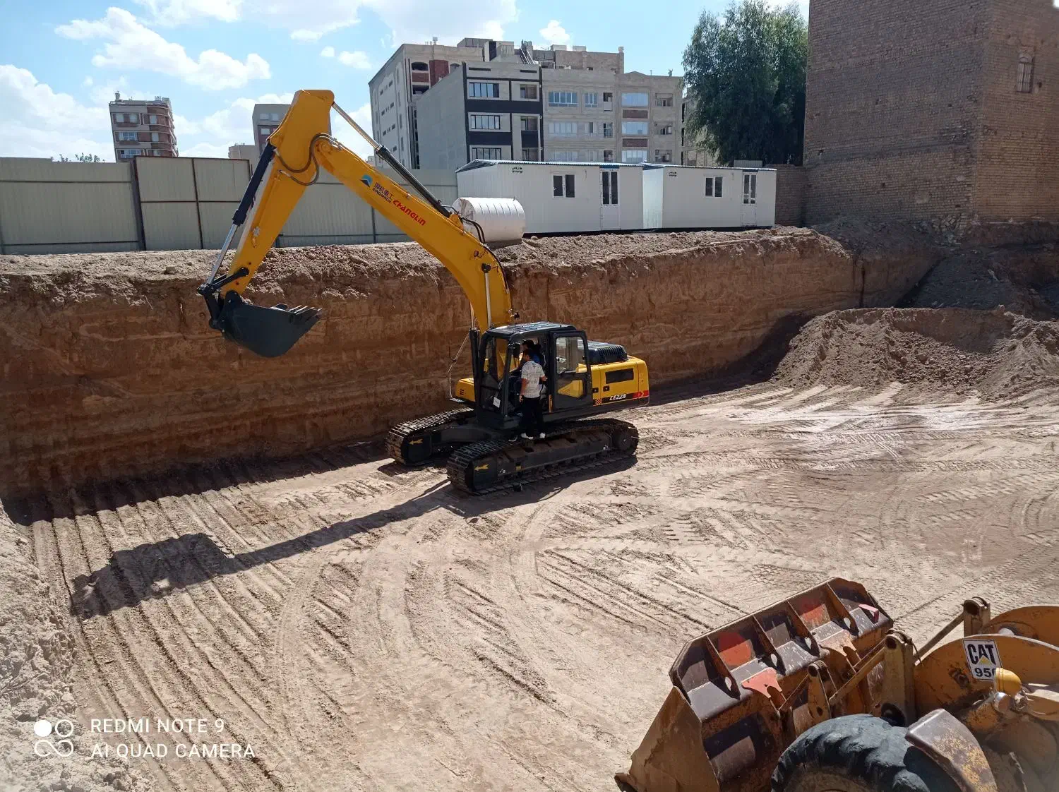 اجاره بیل مکانیکی زنجیری،|خدمات حمل و نقل|ملایر, |دیوار