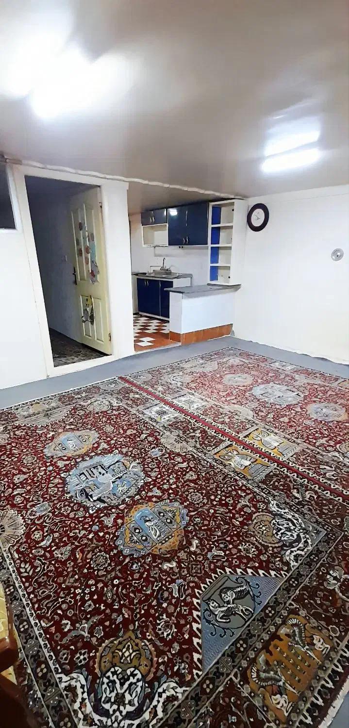 اجاره خانه حیاط دار همکف 90 متر تک خوابه|اجارهٔ آپارتمان|سلماس, |دیوار