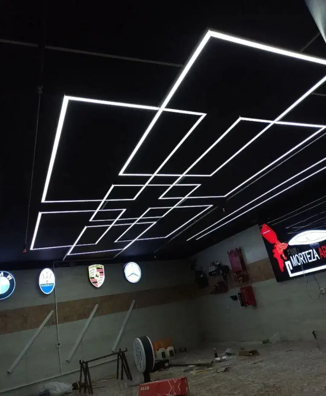 برقکار/نورپردازی/قرنیز نوری/ لاین نوری/ لاینر|خدمات پیشه و مهارت|لاهیجان, کوی خزر|دیوار