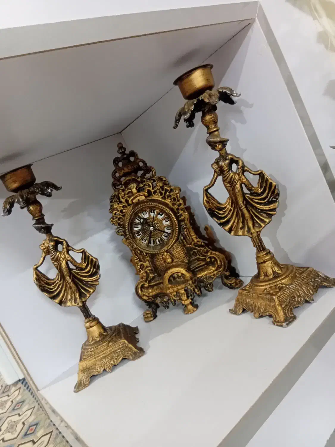 مجسمه|مجسمه، تندیس، ماکت|بروجرد, |دیوار