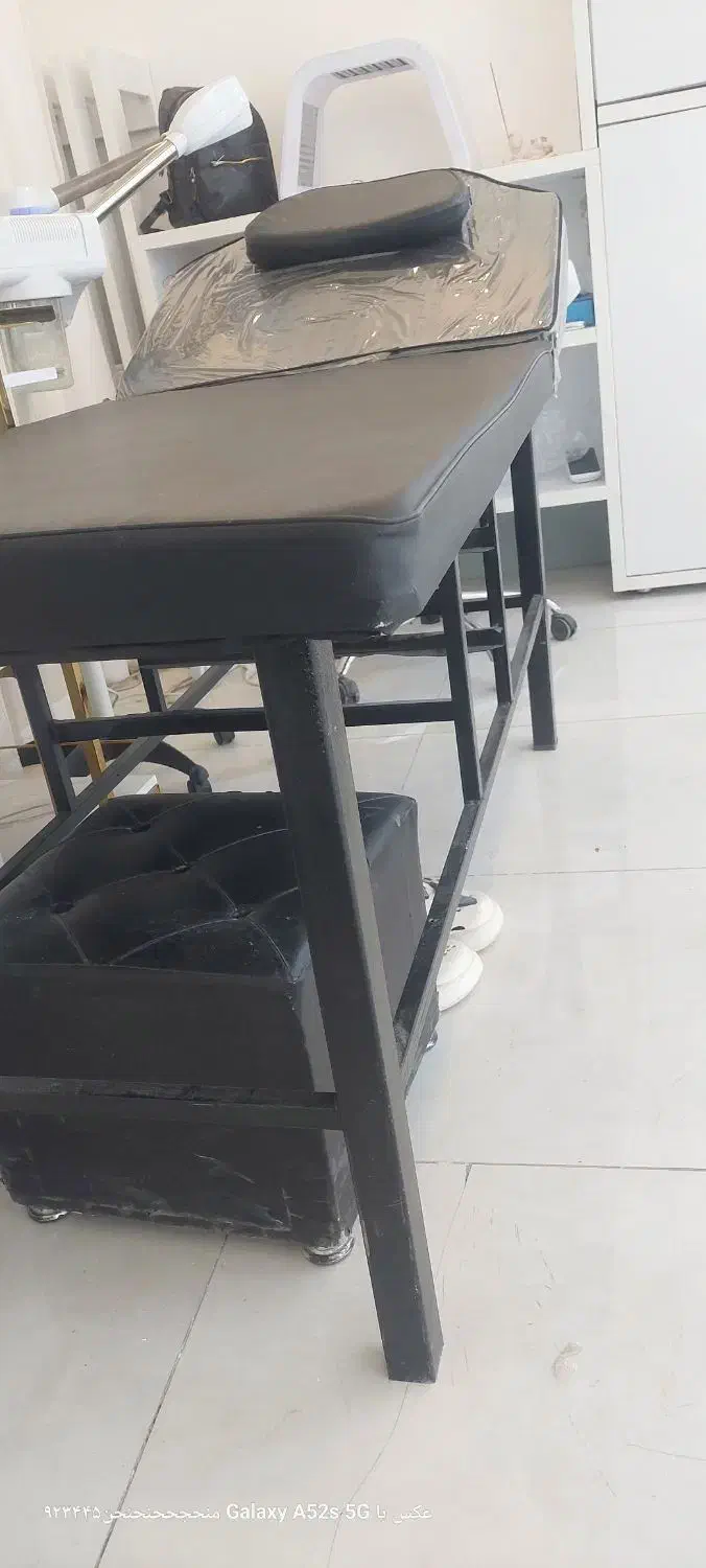 تخت دو تیکه . تاشو فیشیال، مژه ،اصلاح|آرایشگاه و سالنهای زیبایی|اردبیل, |دیوار