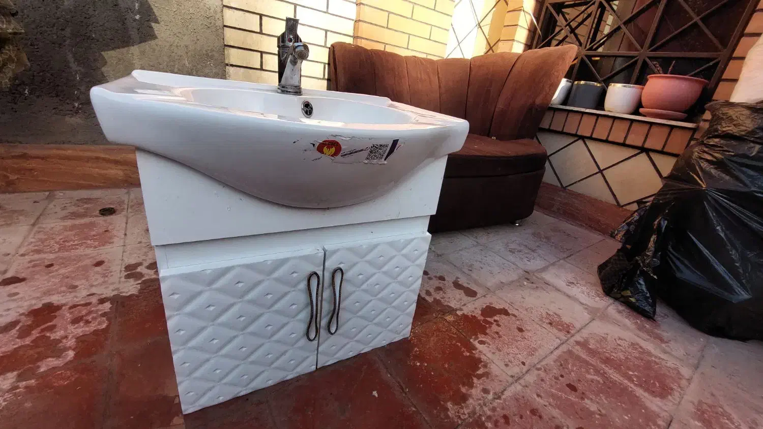 روشور|لوازم سرویس بهداشتی|نیشابور, خیام|دیوار