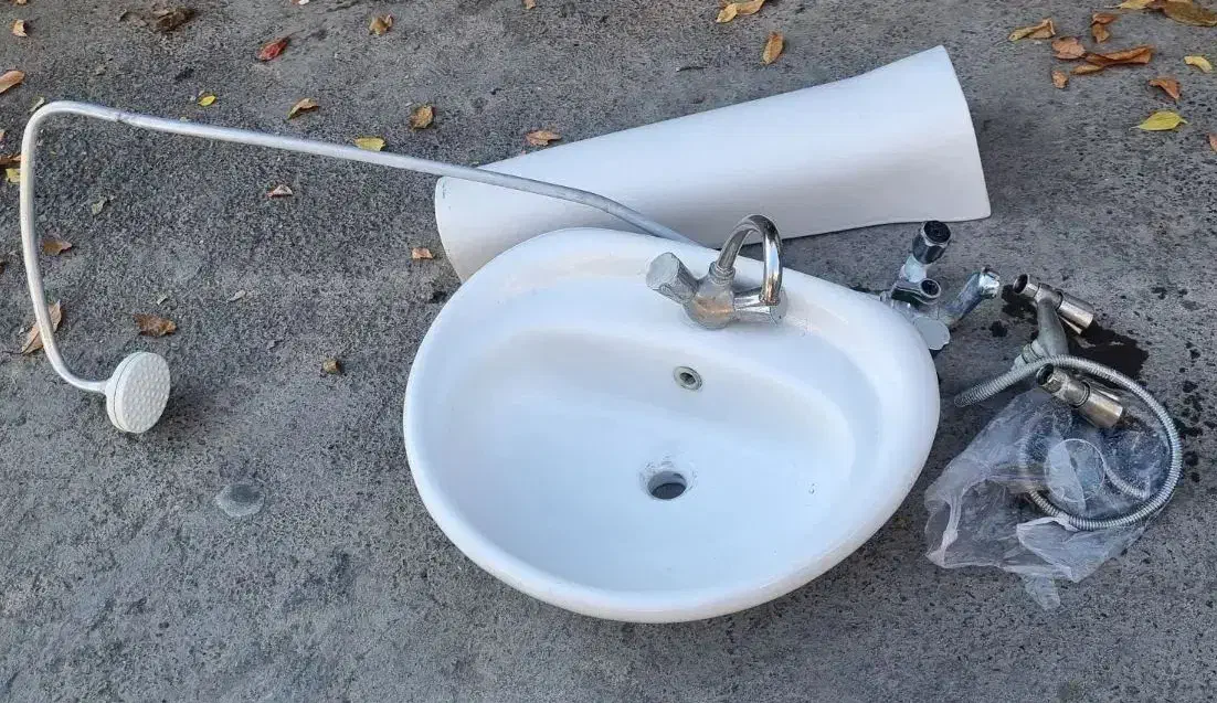 وسایل. سرویس. بهداشتی. و حمام|لوازم سرویس بهداشتی|خوی, |دیوار