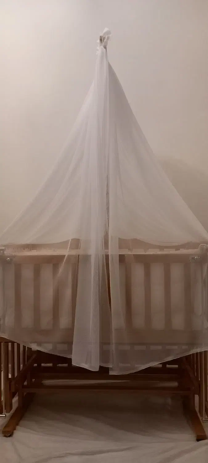 گهواره وتخت کنارمادر|تخت و سرویس خواب|همدان, |دیوار