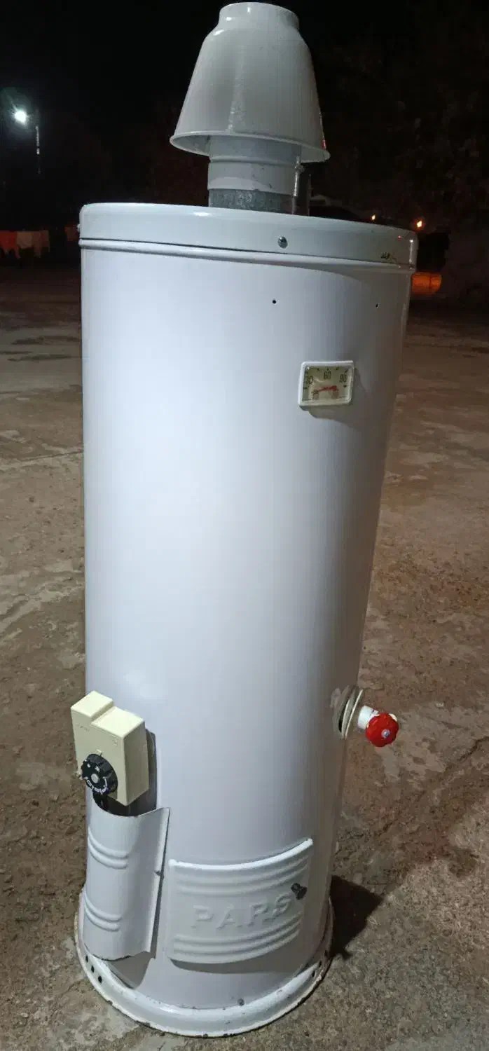 آبگرمکن ایستاده گازی|آبگرمکن، پکیج، شوفاژ|آق قلا, |دیوار